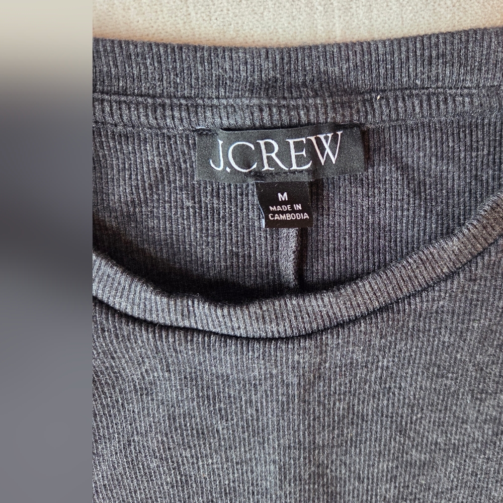 J. Crew Women's Perfect Rib Long Sleeve Charcoal T-shirt Size Medium - Picture 3 of 4